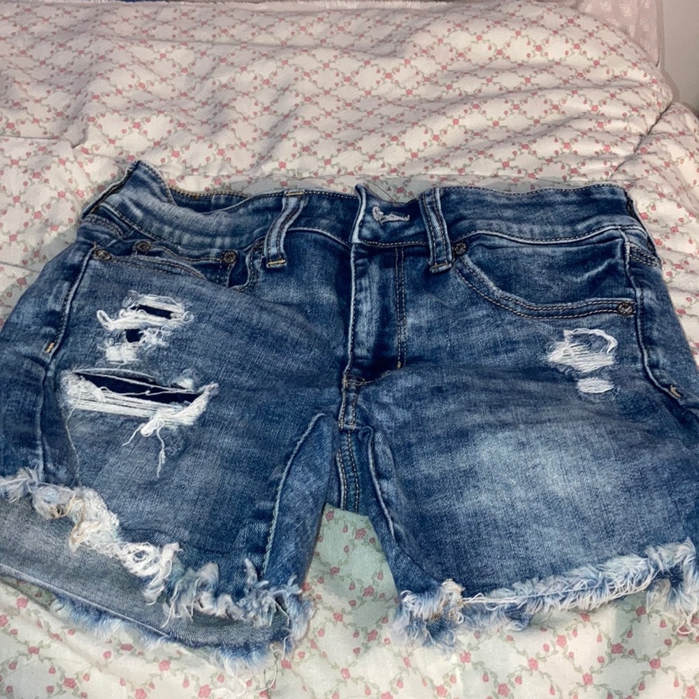 distressed denim jean shorts